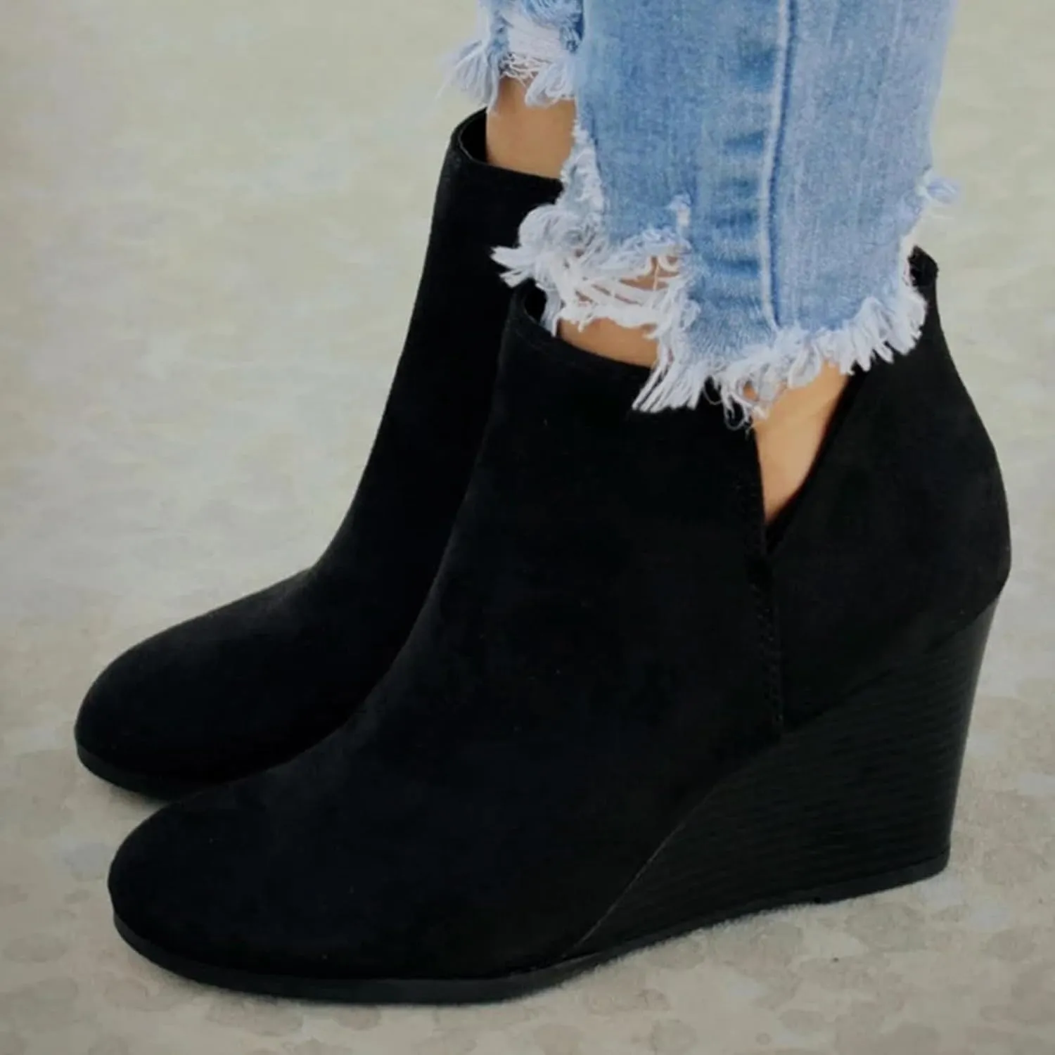 Cathalem Ankle Booties for Women V Cut Wedges Ankle Boots Retro Cutout Comfy Short Boots Stacked Chunky Block Heels Shoes