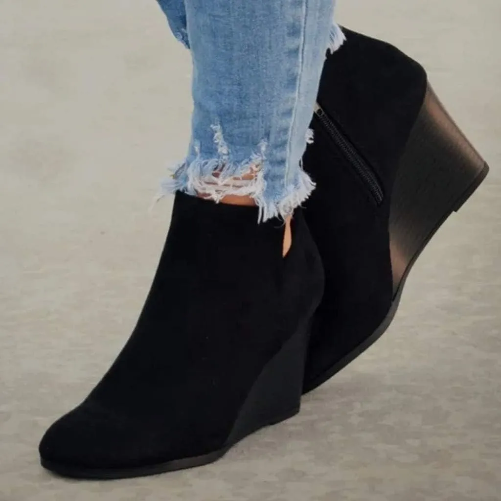 Cathalem Ankle Booties for Women,Womens Ankle Boots Pointed Toe Faux Stacked Chunky Heels Tassels Side Zipper Booties